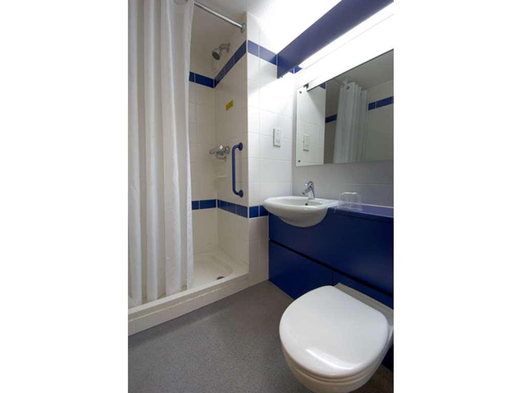 Travelodge Liverpool Docks Quarto foto
