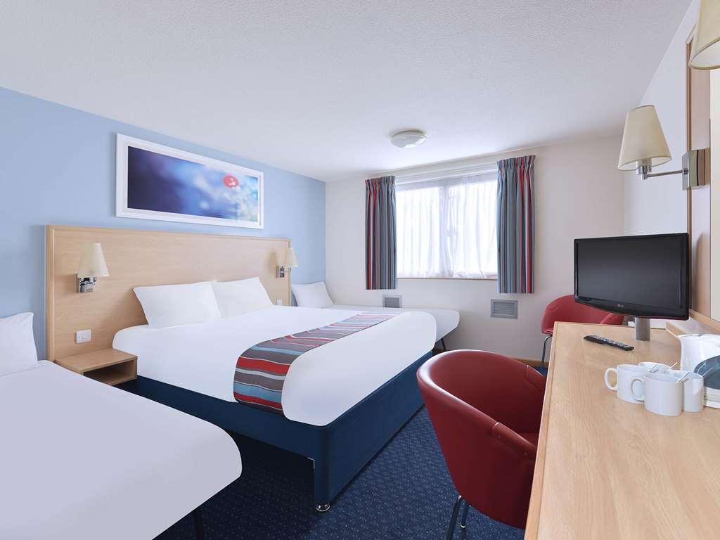 Travelodge Liverpool Docks Quarto foto