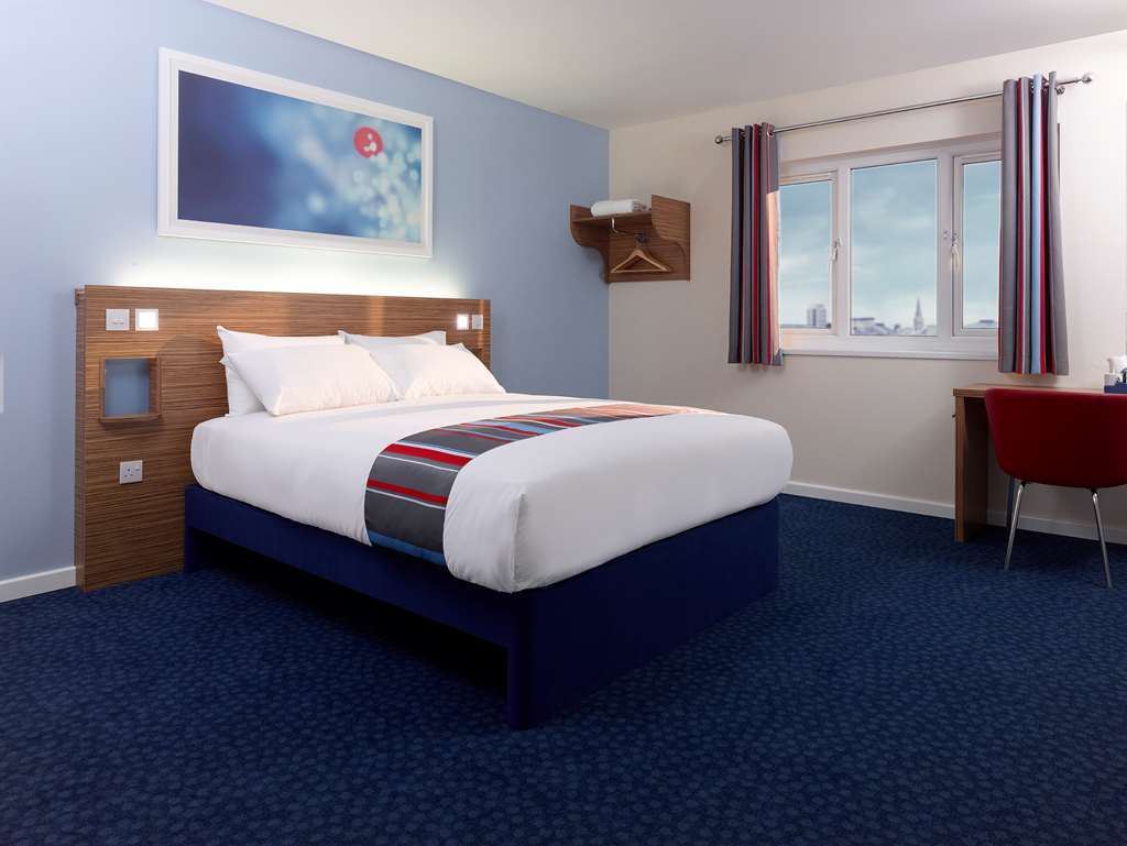 Travelodge Liverpool Docks Quarto foto