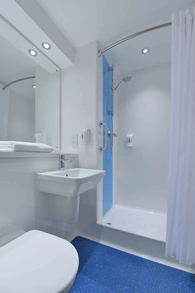 Travelodge Liverpool Docks Quarto foto